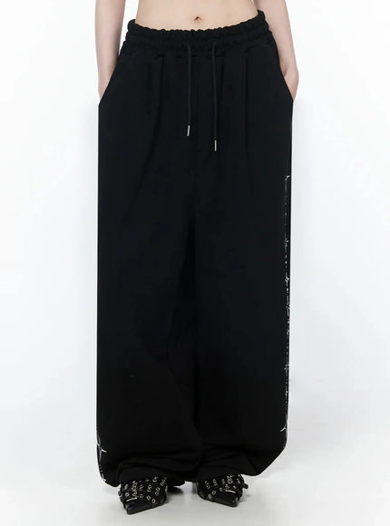 star-embroidered-sweatpants-iy515