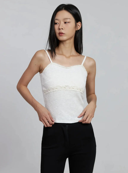 lace-trim-sleeveless-camisole-im520