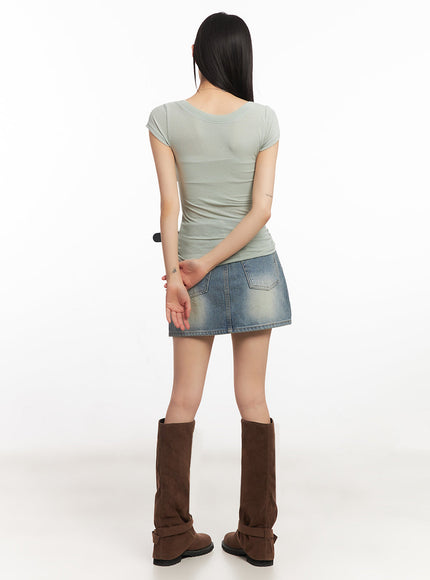 slim-fit-slightly-sheer-top-ia528