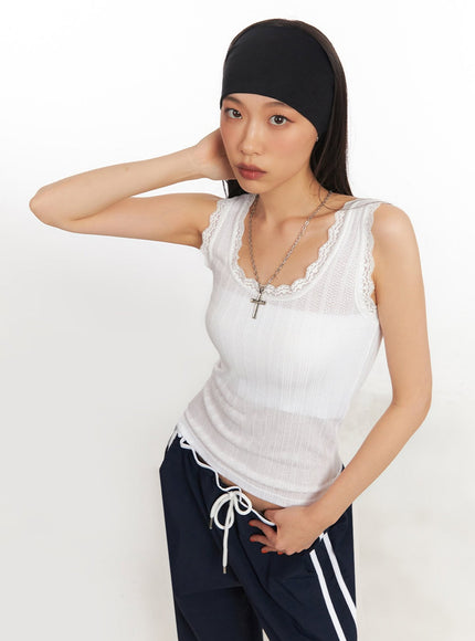 Lace-Trim Fitted Tank IA507