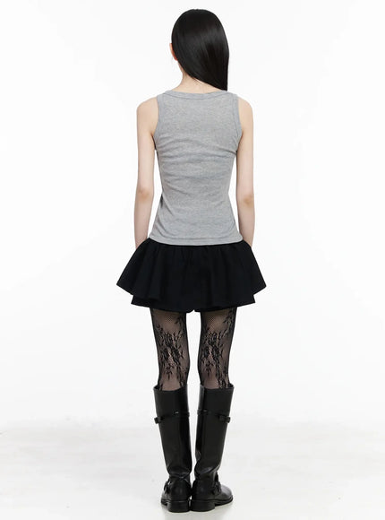 eyelet-detail-sleeveless-top-iy511