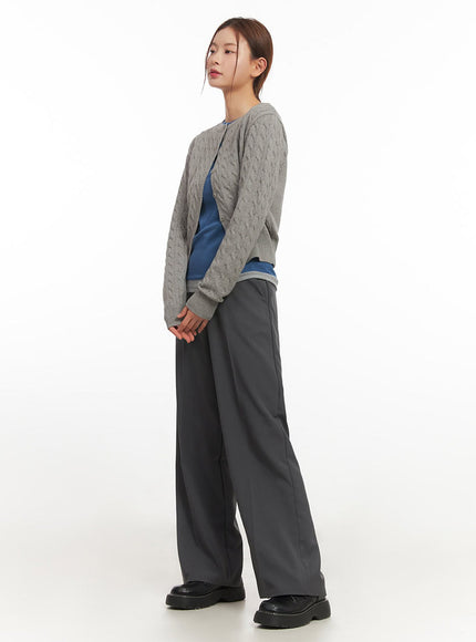 cable-knit-buttoned-cardigan-im524