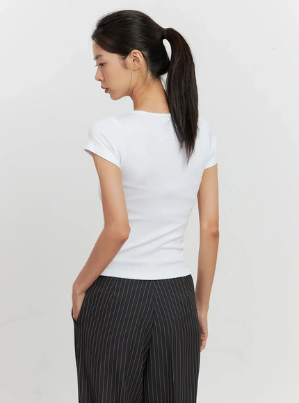 Round Neck Short-Sleeve Top IL528