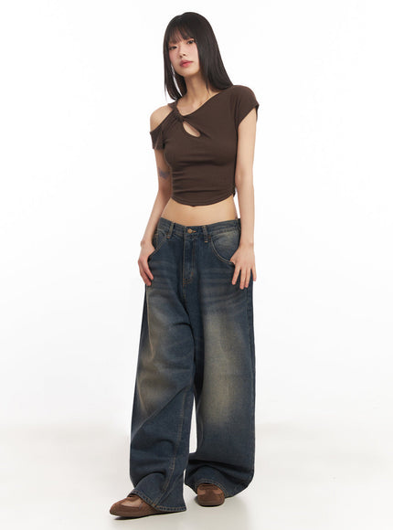 asymmetric-cut-out-crop-top-iy502
