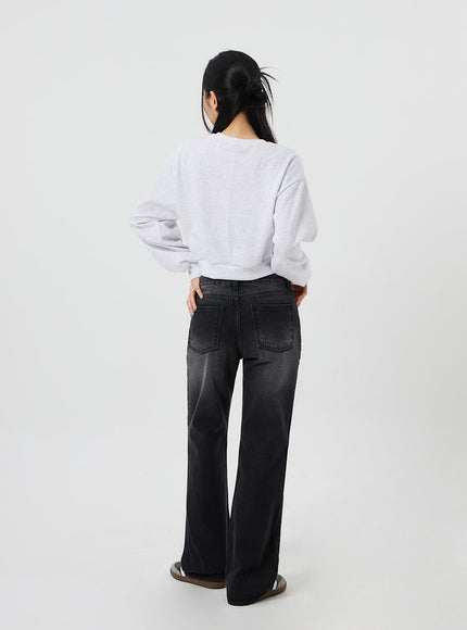 Mid-Rise Bootcut Jeans CF327