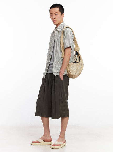 mens-pleated-wide-fit-shorts-iu512
