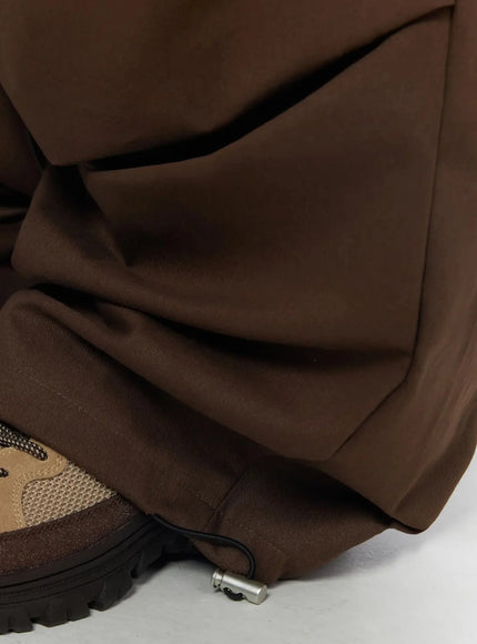 wide-leg-parachute-cargo-pants-iy526