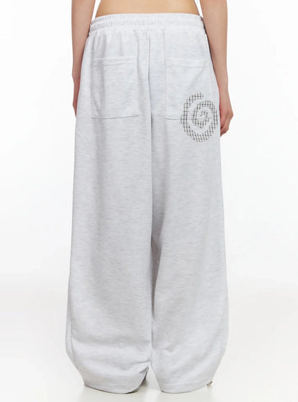 plaid-spiral-detail-sweatpants-ia523