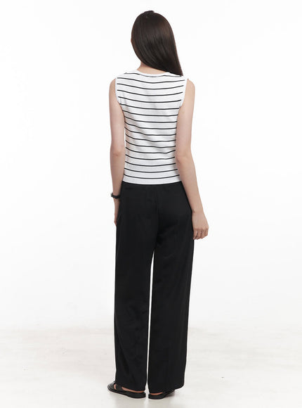 stripe-slim-sleeveless-top-iy509