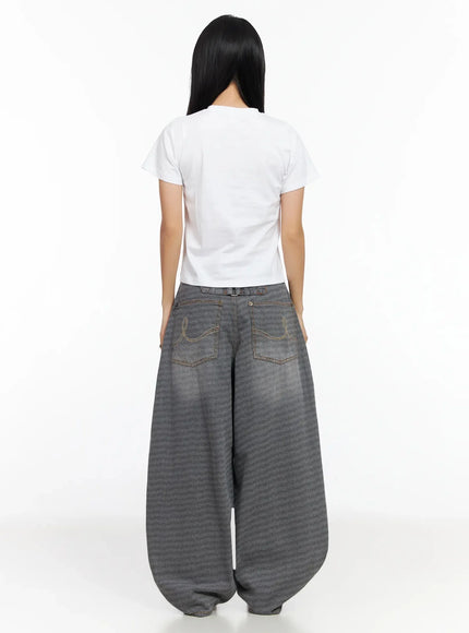 anime-print-graphic-t-shirt-ca513