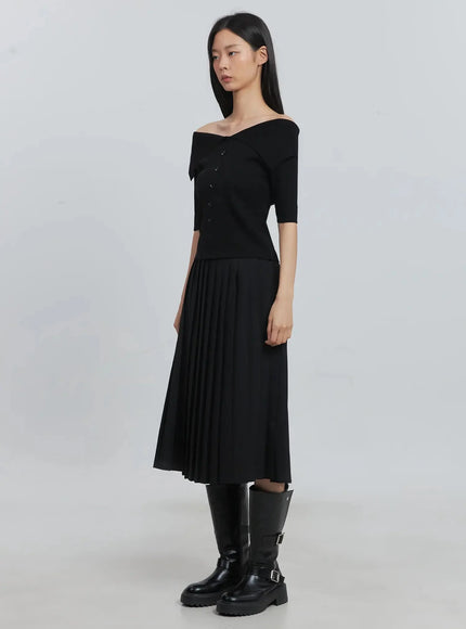 off-shoulder-buttoned-tee-iu512