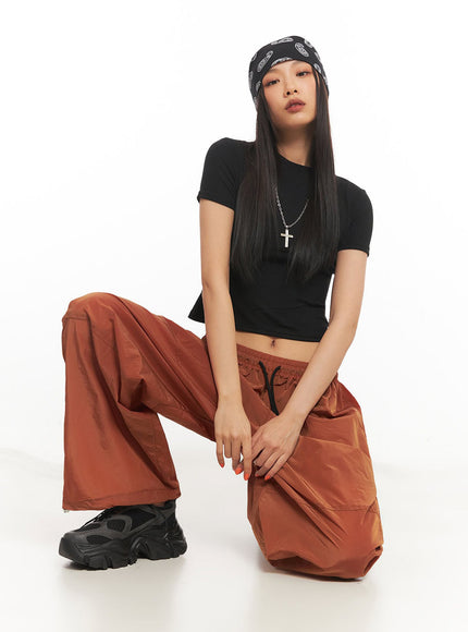 short-sleeve-crop-top-ia504