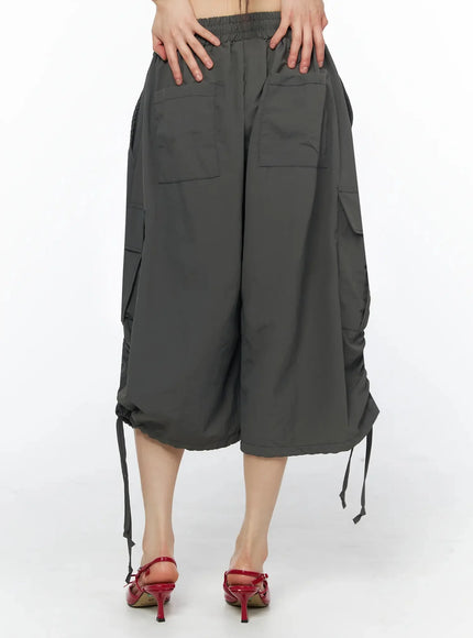 adjustable-cargo-bermuda-pants-iy526