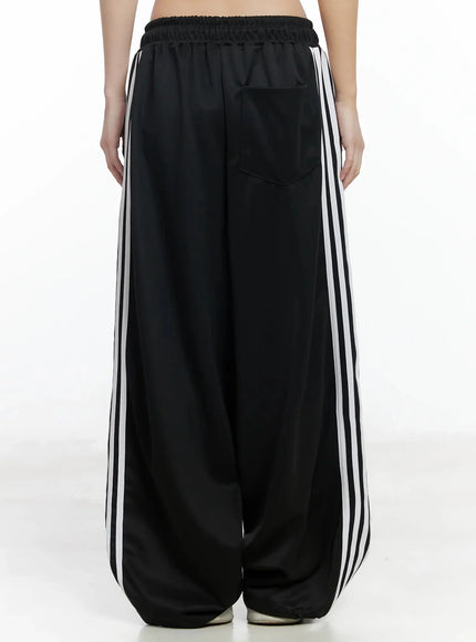 striped-track-pants-im506