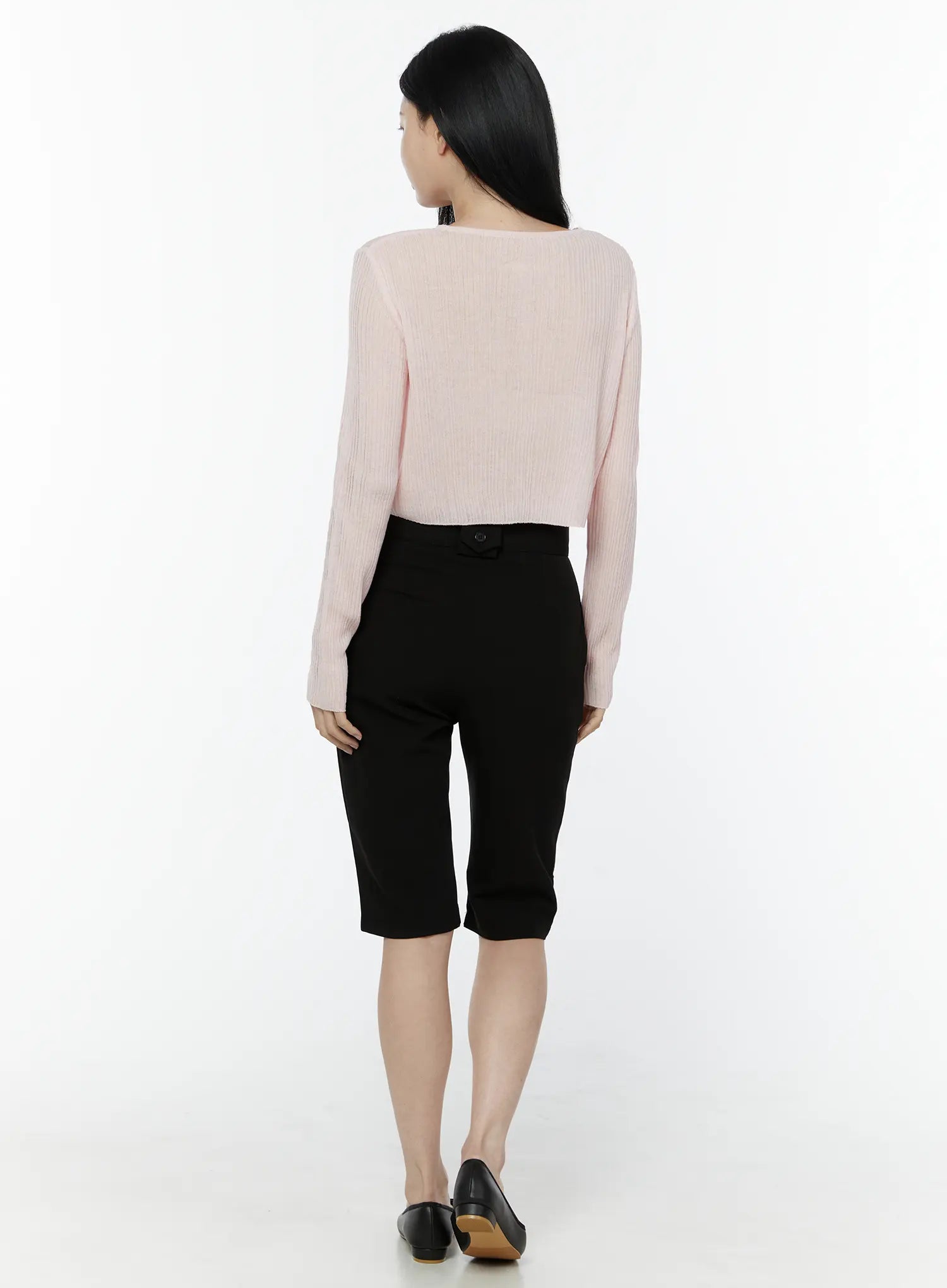 high-waisted-button-capri-pants-iu505