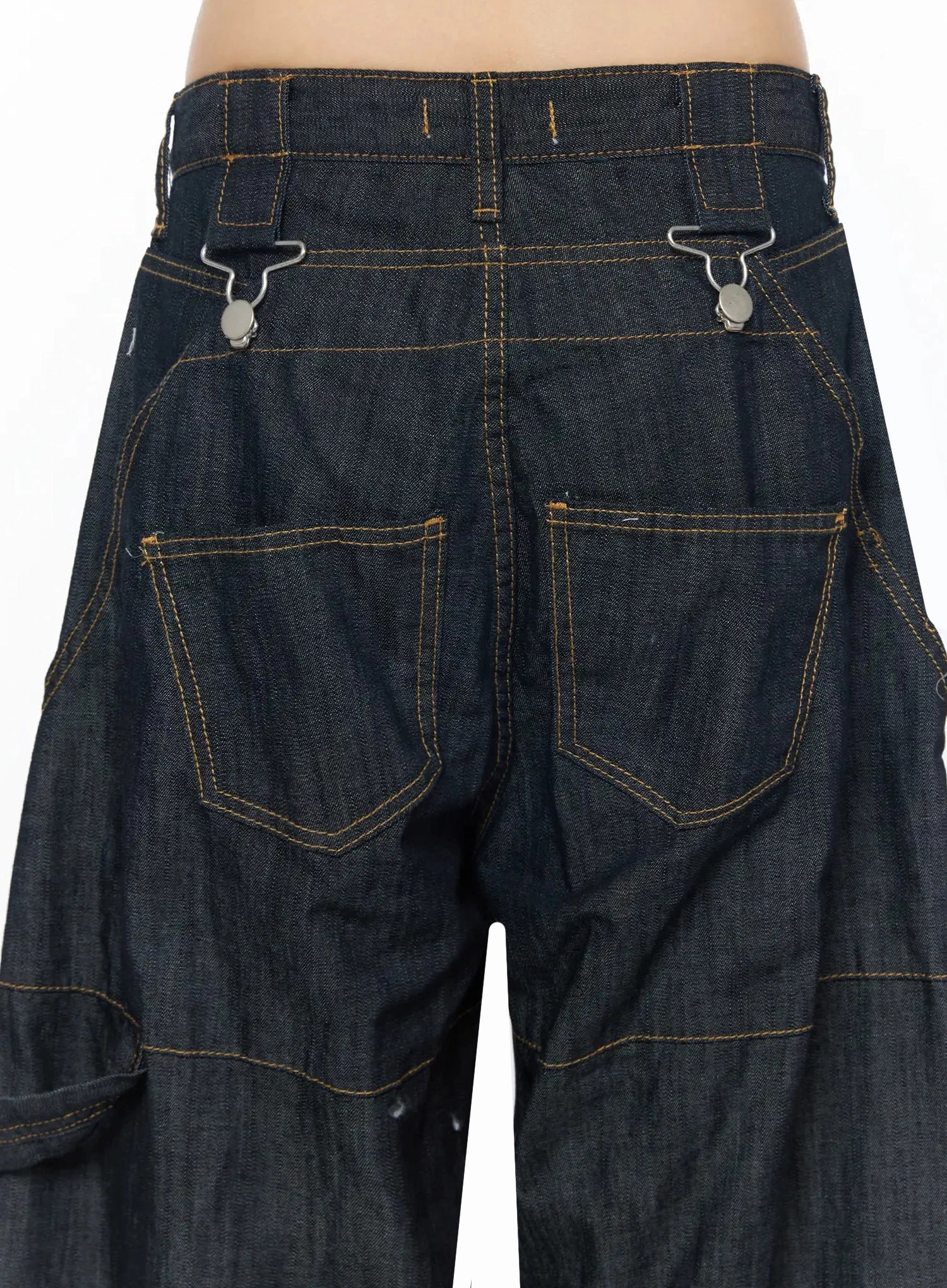 ami-wide-leg-cargo-jeans-iy526