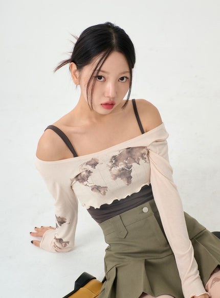 Semi Pleated Mini Skirt IO12