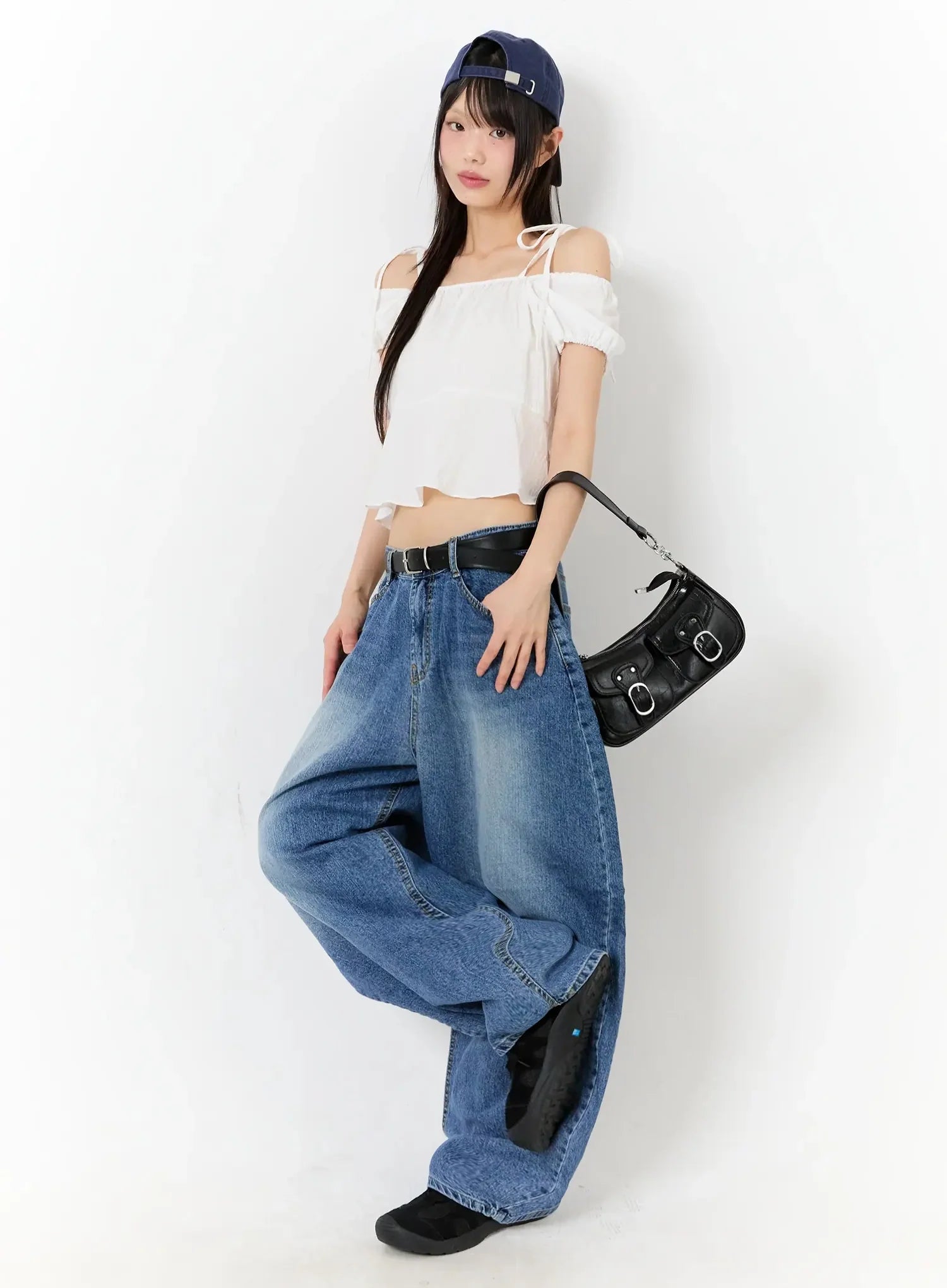 strappy-off-shoulder-cropped-blouse-iu523