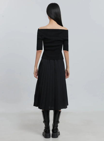 off-shoulder-buttoned-tee-iu512