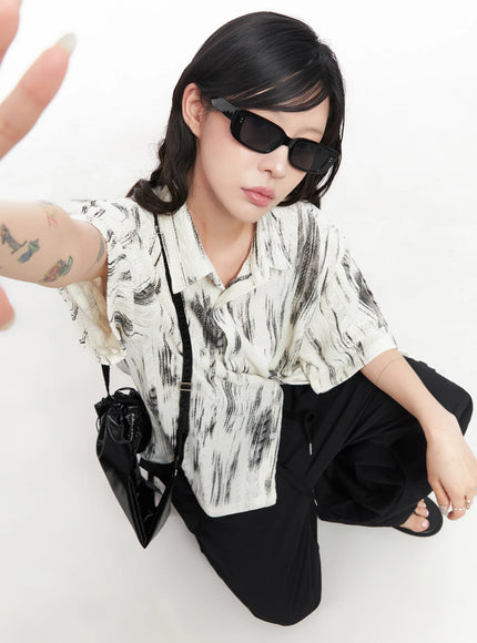 black-utility-wide-fit-cargo-pants-ic503