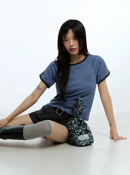 two-tone-graphic-tee-iu524