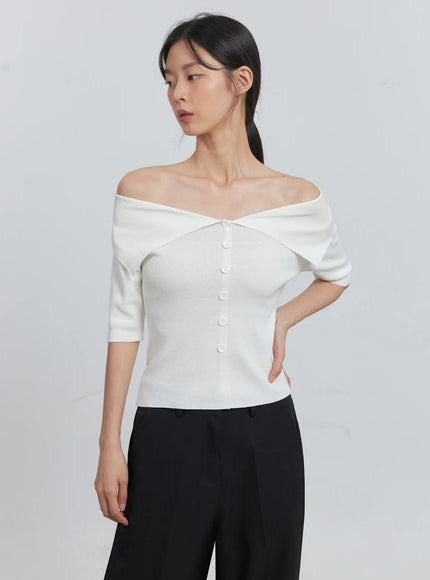 off-shoulder-buttoned-tee-iu512