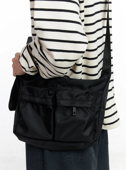 mens-pocket-crossbody-bag-is519 / Black