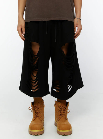 mens-distressed-bermuda-shorts-iy514 / Black