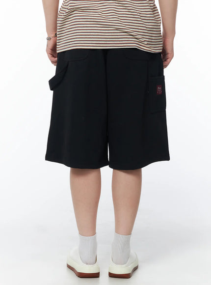 mens-relaxed-fit-bermuda-shorts-black-iy522 / Black