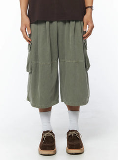 mens-green-pigment-dyed-cargo-bermuda-shorts-iu503 / Green