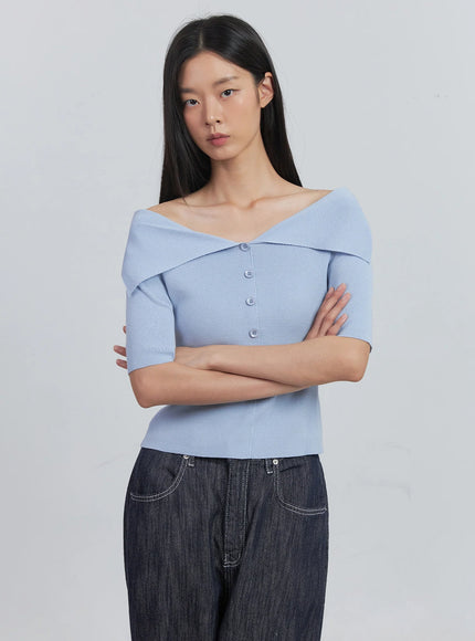 off-shoulder-buttoned-tee-iu512