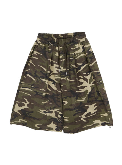 mens-camo-bermuda-shorts-iy514