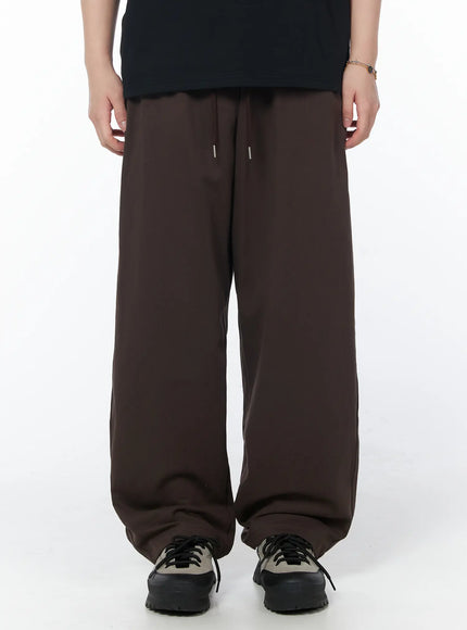 mens-relaxed-fit-track-pants-dark-brown-iy522