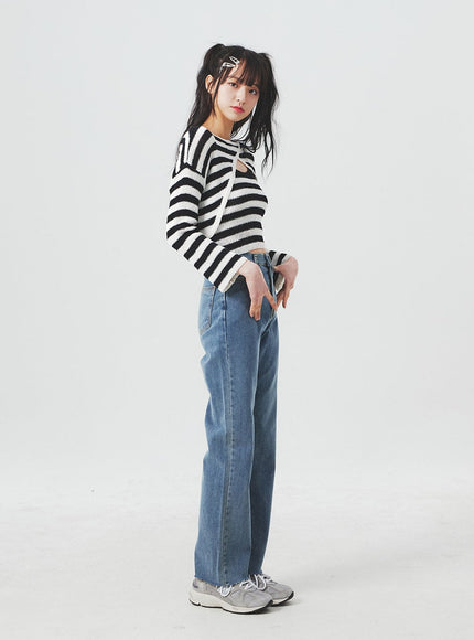 Straight Leg Blue Jeans BA303