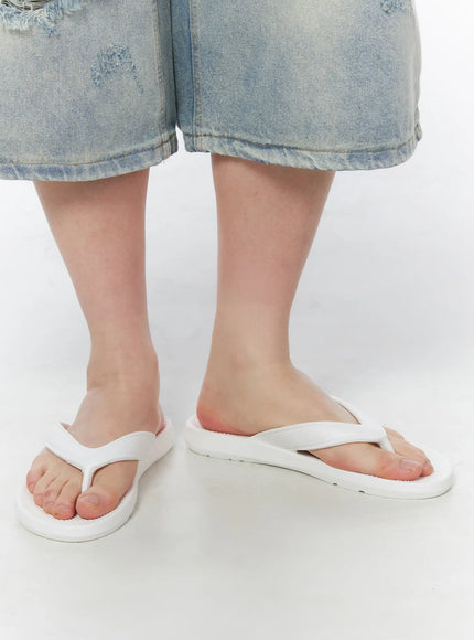 classic-beach-slippers-iy519 / White