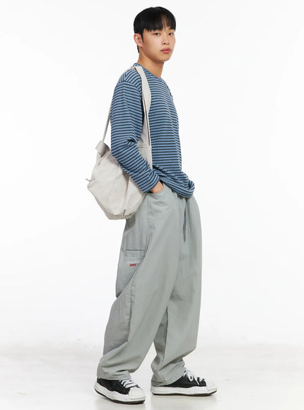 mens-nylon-embroidered-logo-pocket-pants-ia502