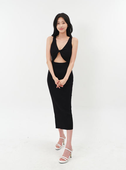 Front Cut Out Maxi Sleeveless Dress IM5