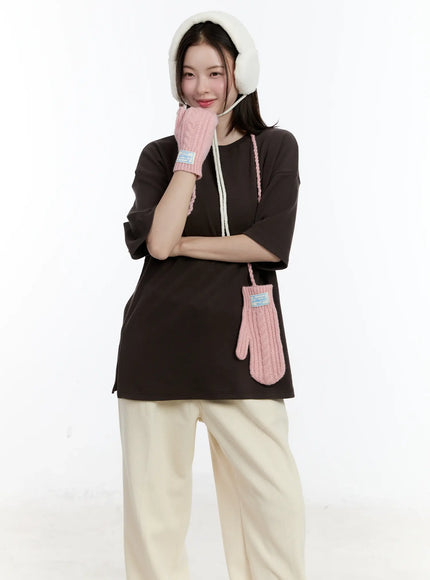 knit-touchscreen-corded-mittens-id511 / Pink