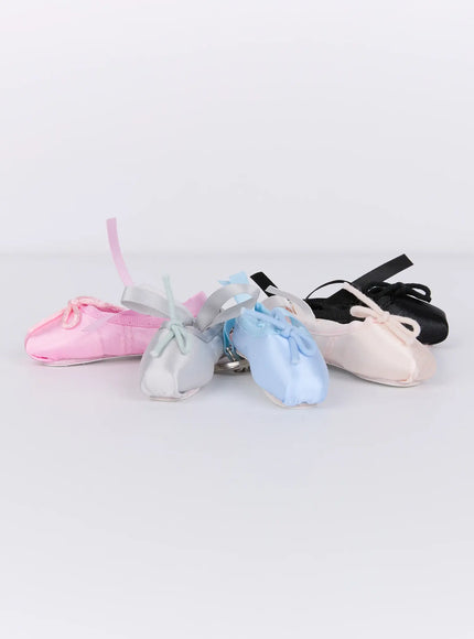 mini-ballet-shoe-keychain-is516