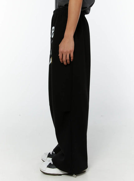 mens-graphic-parachute-string-sweatpants-black-iy513