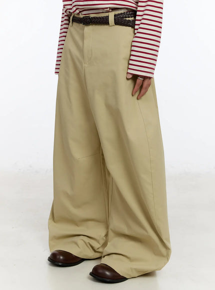mens-beige-wide-leg-pants-im530