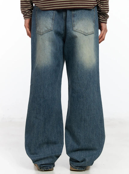 mens-light-wash-relaxed-fit-jeans-if504