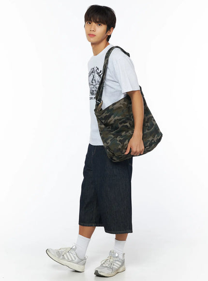 urban-camo-canvas-crossbody-bag-iy529