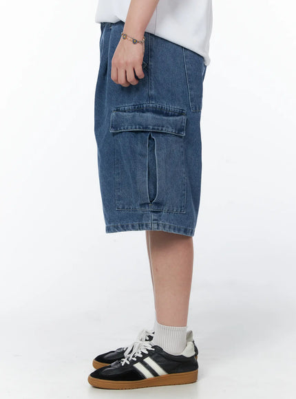 mens-blue-cargo-bermuda-shorts-iy519