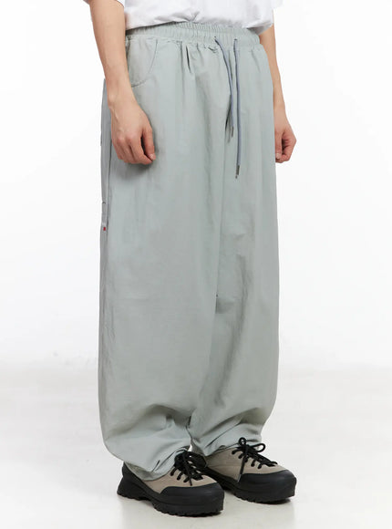 mens-nylon-embroidered-logo-pocket-pants-ia502