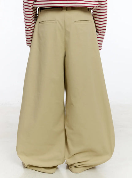 mens-beige-wide-leg-pants-im530