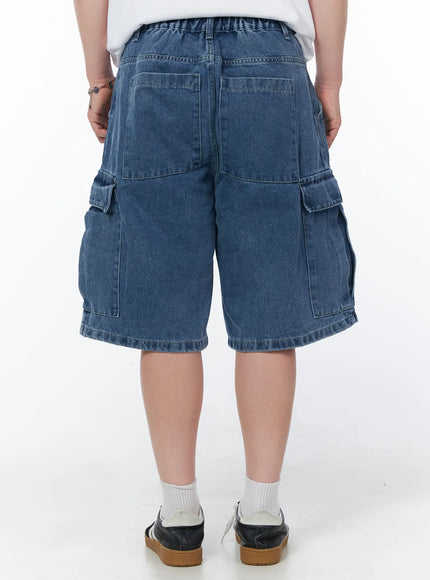 mens-blue-cargo-bermuda-shorts-iy519