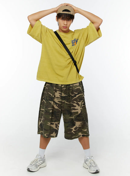 mens-camo-bermuda-shorts-iy514