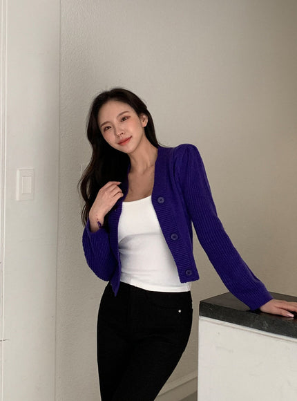 Cable Knit Cropped Cardigan J31