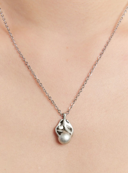 sculptural-chain-necklace-in528 / Silver